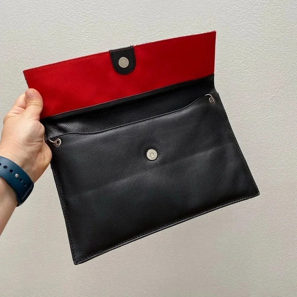 ILI NEW YORK - Genuine Leather Imitation Python  Clutch with Strap - Picture 3 of 7